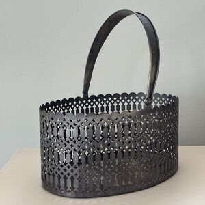 Vtg International Silver Co Handle Basket Ornate Home Decor Art Nouveau Rococo